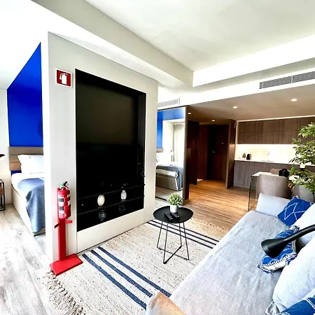 Elegant Santos, Apartment
