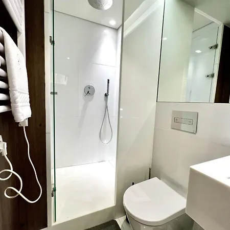 Flh Santos Elegant